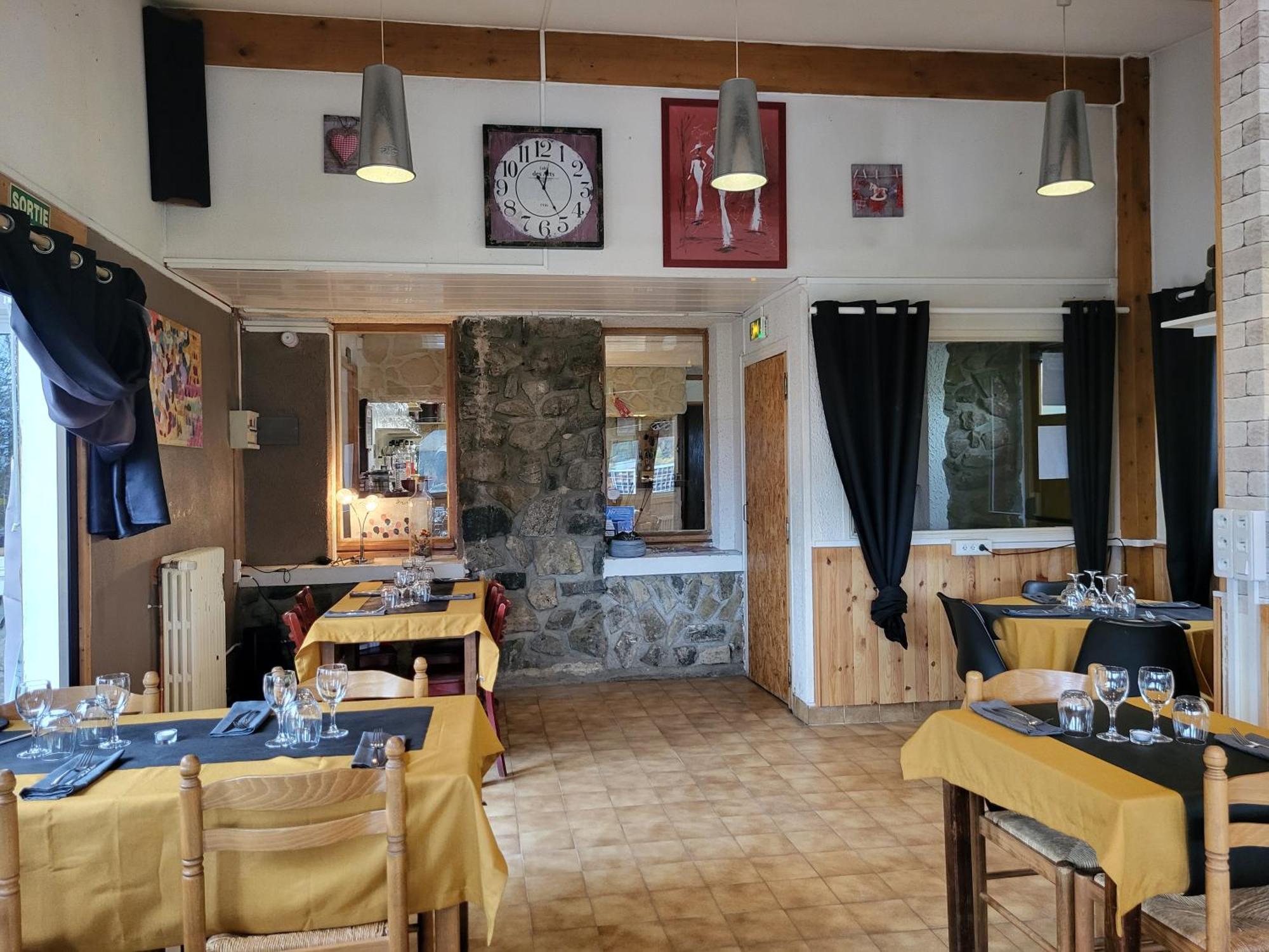 Auberge Restaurant Du Virage シャンルッス エクステリア 写真